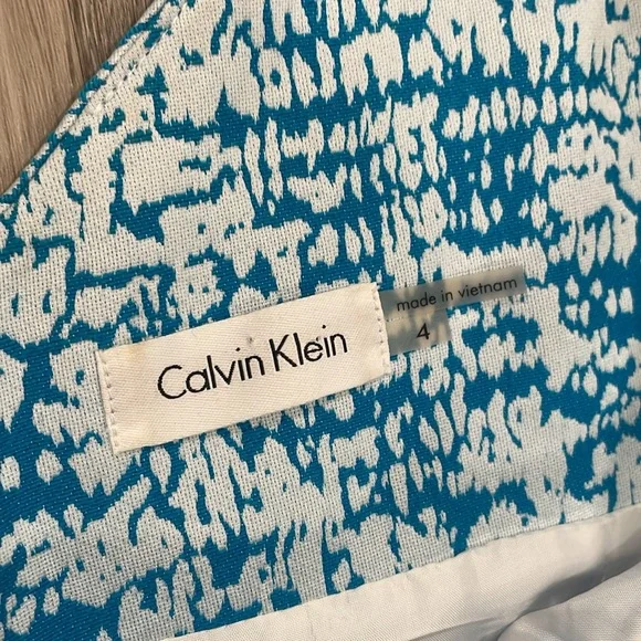 Calvin Klein dress - Picture 3 of 4